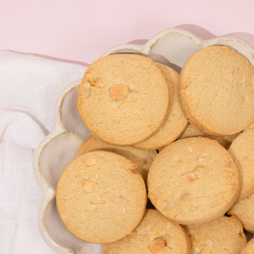 MADE TO MILK | White Choc & Macadamia Lactation Cookie